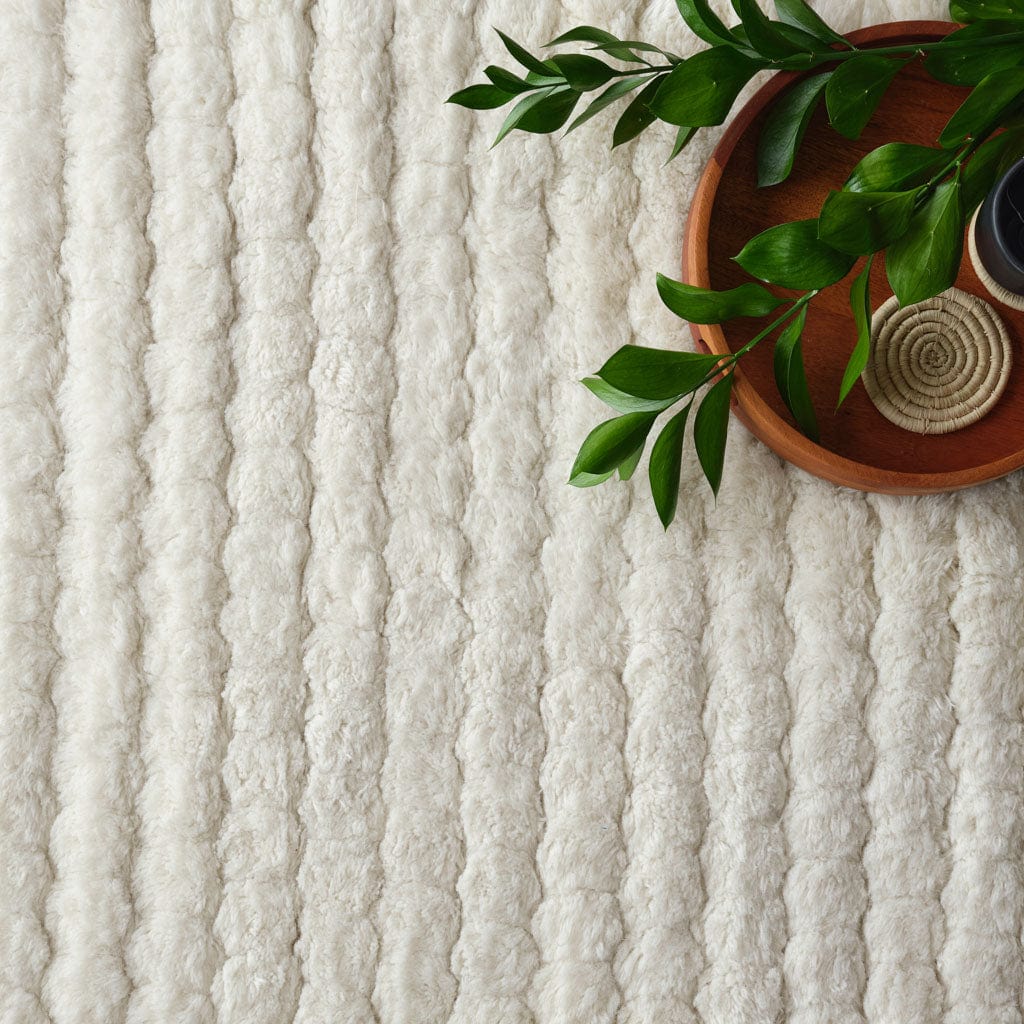 Handwoven Rug with Chunky Textured Surface | Plush High-Pile Design